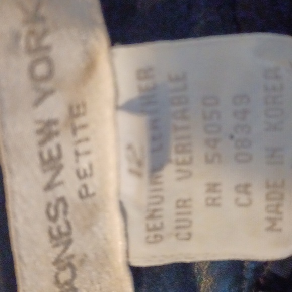 Jones New York Petite black genuine leather lined skirt Size 12 - Picture 9 of 9